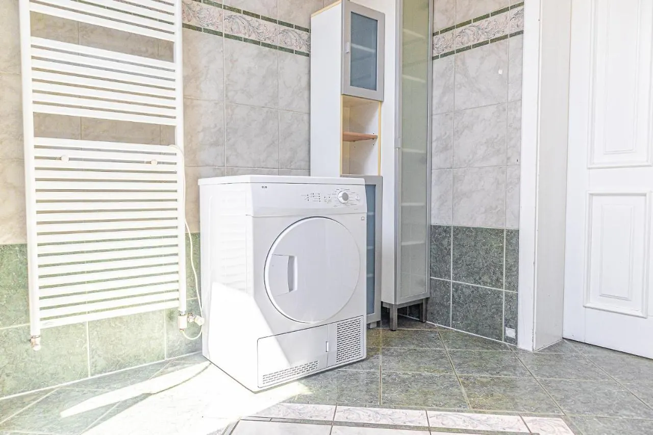Apartament Exquisite Villa With Free Parking - Suitable For Groups Up To 18P Wiedeń Austria