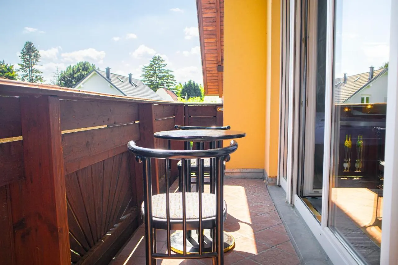 Exquisite Villa With Free Parking - Suitable For Groups Up To 18P Wiedeń Apartament
